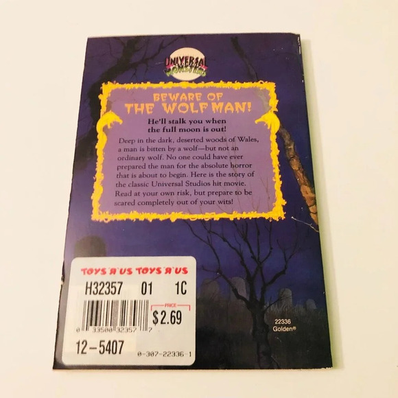 Vintage 1992 Universal Studios Monsters Presents The Wolf Man Book with Poster - Picture 2 of 14
